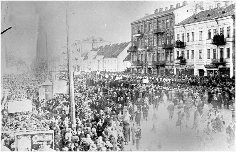 Pre war street scene in Bialystok